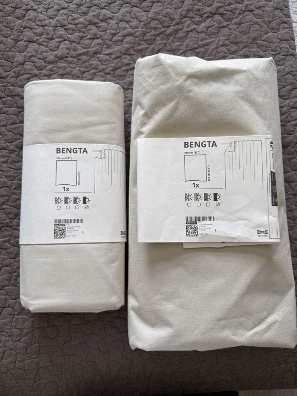 IKEA BENGTA Curtains Drapes in Off-White/Cream